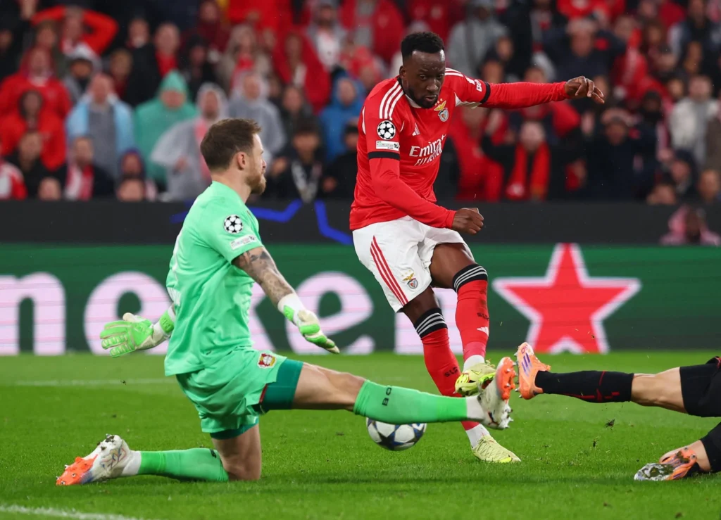 Richard Rios inspires Benfica to 2–0 Champions League win over Napoli with goal and assist on Matchday 6