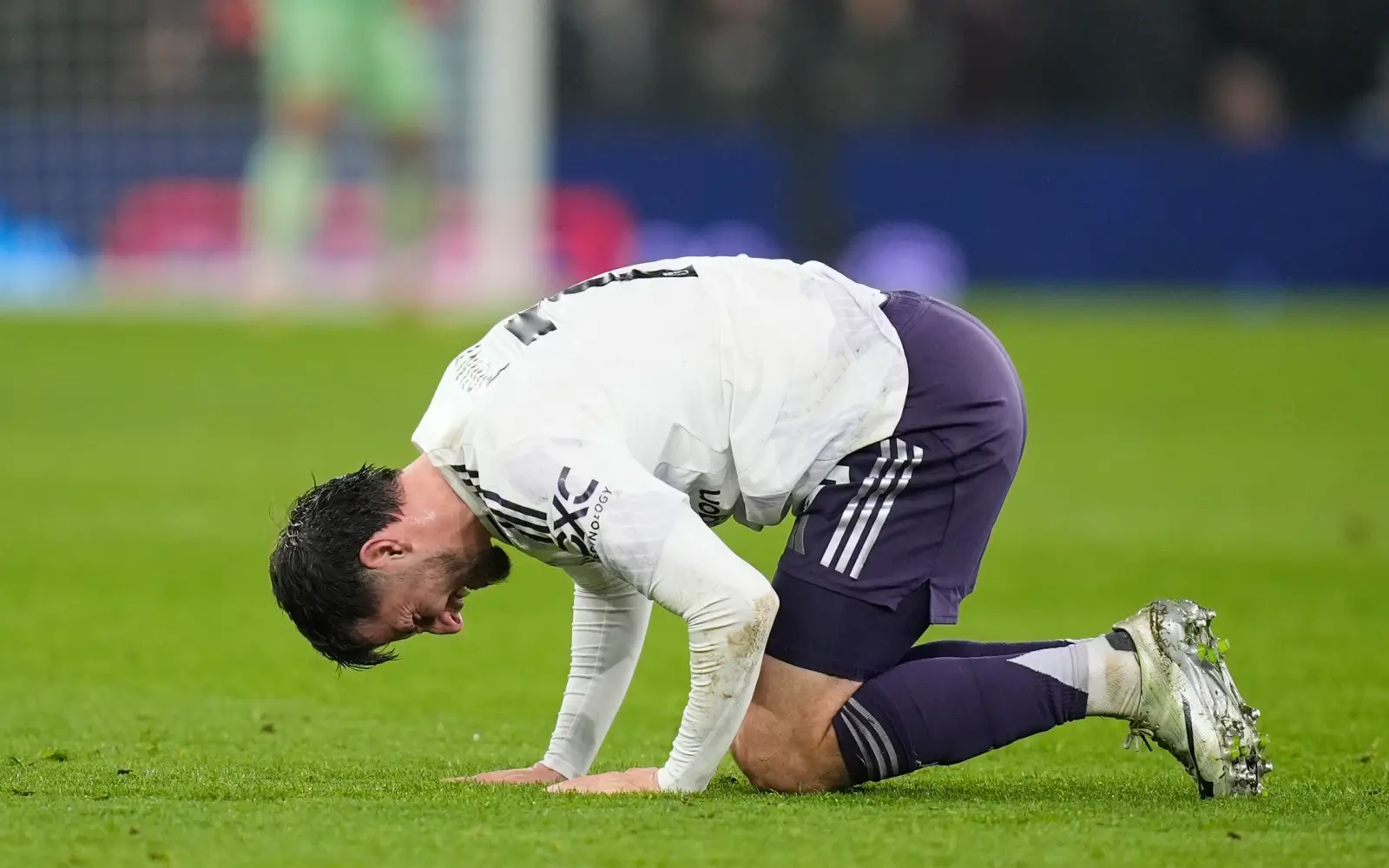 Bruno Fernandes Injury MUN vs AVL Ruben Amorin timeline recovery