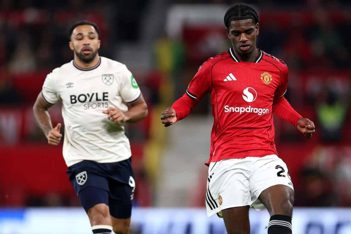 ayden heaven yellow card taken off amorim