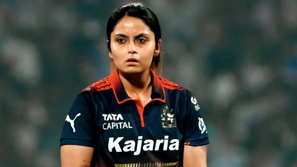 Sayali Satghare dream first over RCB