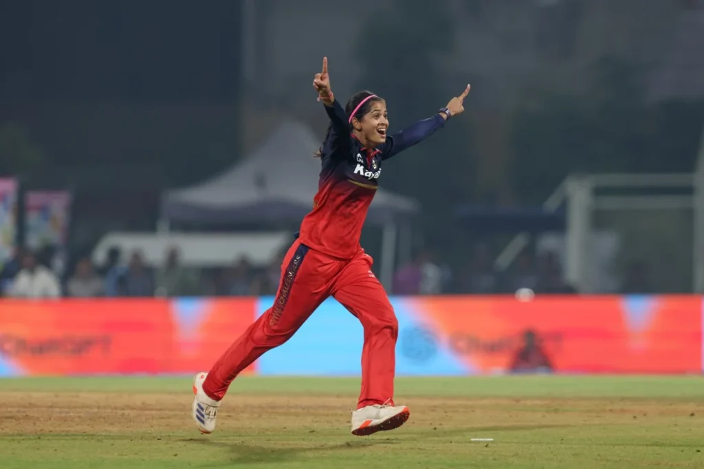 Shreyanka Patil 5/23 vs Gujarat Giants - best bowling figures in WPL