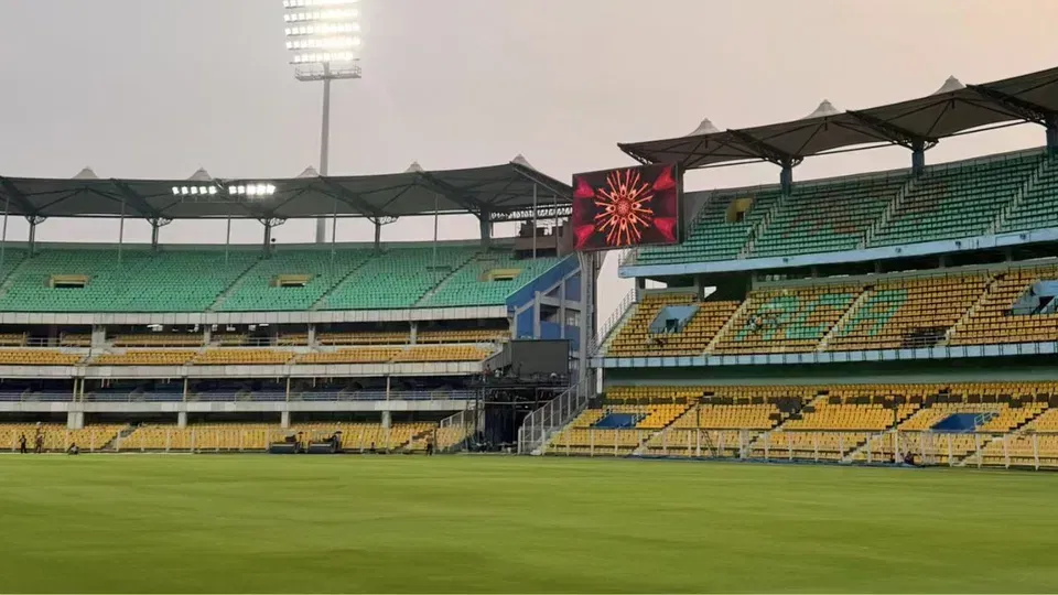 Guwahati weather pitch report CSK vs RR cut off time