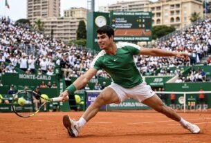 Carlos Alcaraz in Quarterfinals beating Etcheverry Monte Carlo Masters 2026