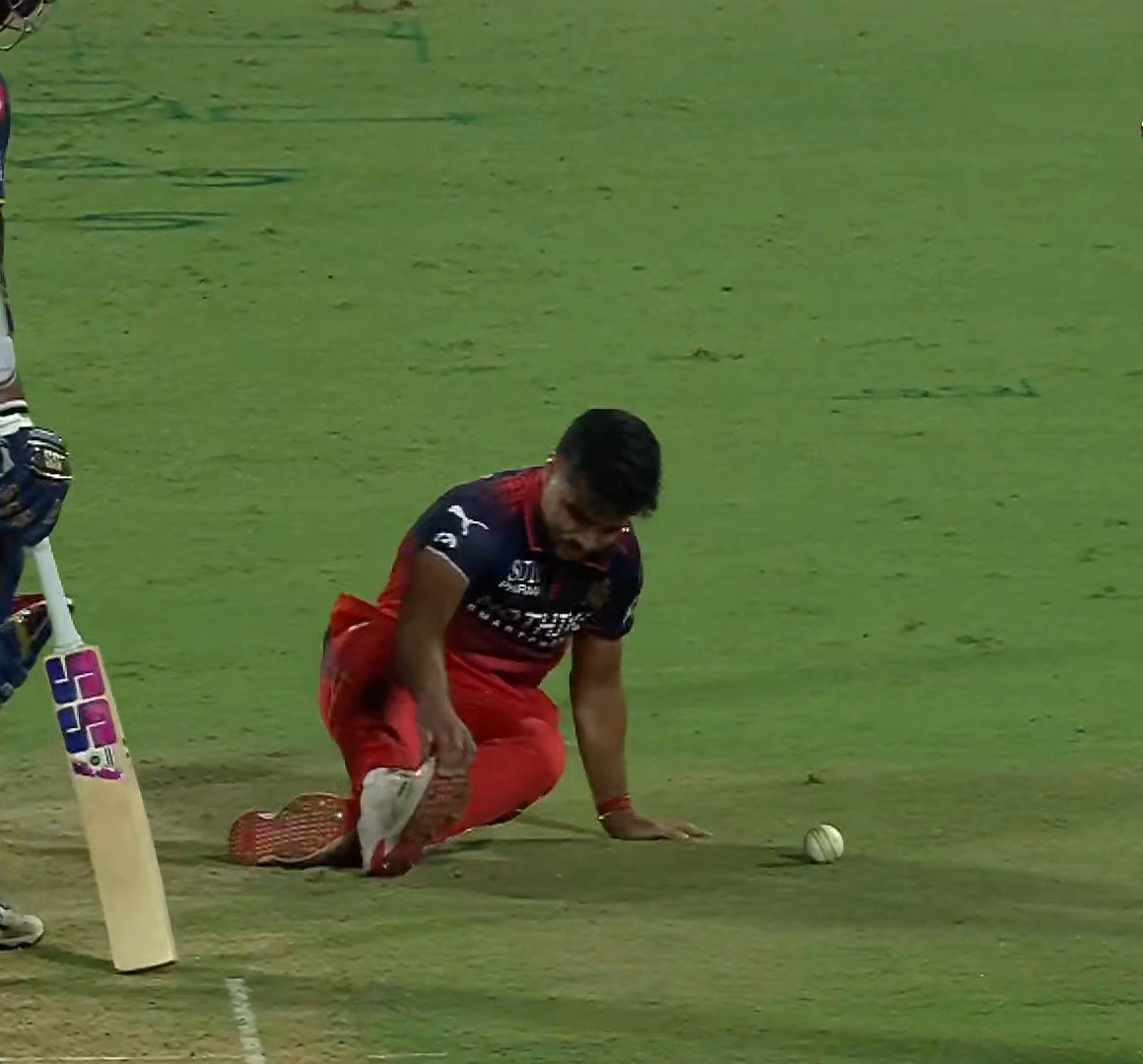 Eson Rasikh Rasikh Salam Injury Update After Walking Off During RCB Vs GT IPL 2026 ...