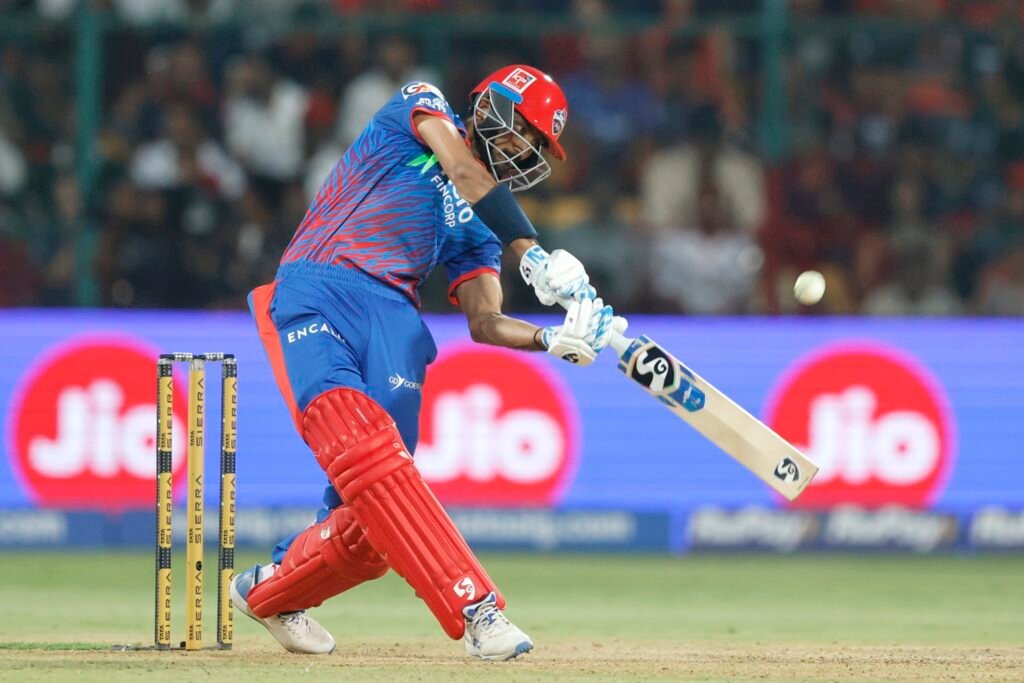 Why Axar Patel retired hurt in RCB vs DC IPL 2026 match