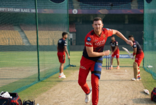 Why is Josh Hazlewood not playing today in MI vs RCB IPL 2026 match