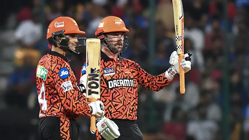 how many wins do Sunrisers Hyderabad need in IPL 2026 playoffs qualification